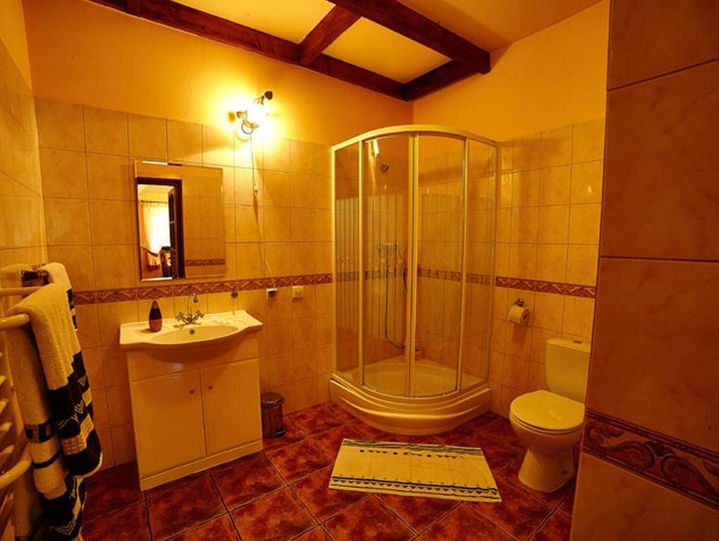 Stylowy Zajazd Pod Czarnym Kogutem Czarna  Habitación foto